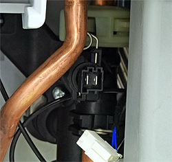 wc greenstar style 8700 h02358 thr dhw lead disc.jpg